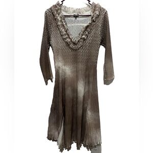 Komarov Crinkle Dress 3/4 Sleeves Brown Champagne Size Medium